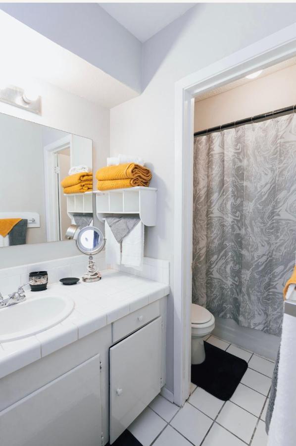 Enticing 1Br Apartment In The Heart Of The Heights ヒューストン エクステリア 写真