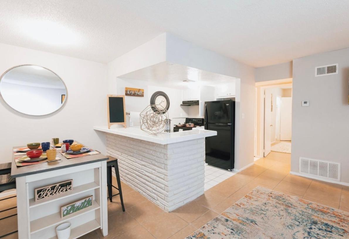 Enticing 1Br Apartment In The Heart Of The Heights ヒューストン エクステリア 写真